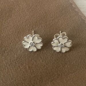 Pandora daisy earrings